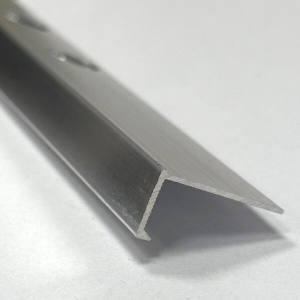 Ukončovací profil L 10x2600 mm Silver glossy